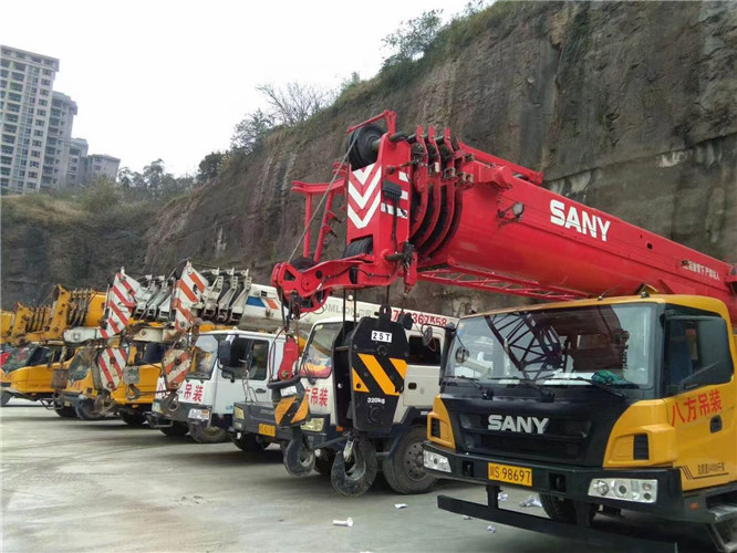 吊車出租按什么計費？臺班費、單次費、里程費怎么算？