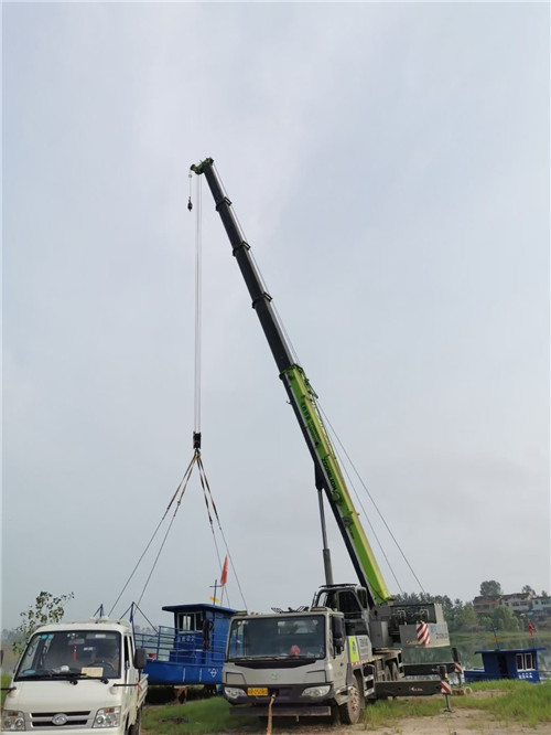 橋梁建設(shè)吊裝案例
