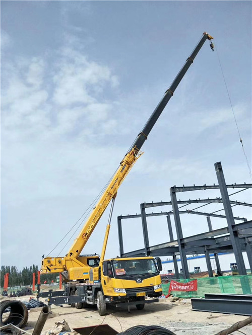 超高層建筑鋼結(jié)構(gòu)吊裝案例